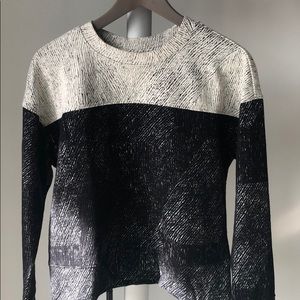 Banana Republic two-tone sweatshirt—Small